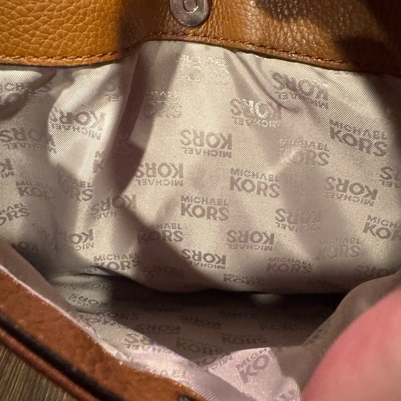 Michael Kors "CROSBY" L HOBO BAG - Picture 6 of 17
